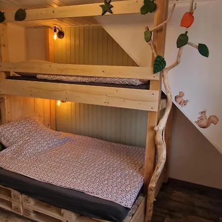 Apartman 145 Qm Beckenhoelzle In Ruhiger Lage Mit Garten Und 3 Schlafzimmern *
