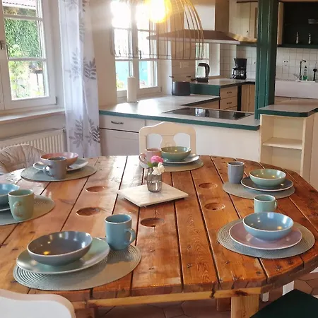 아파트 145 Qm Beckenhoelzle In Ruhiger Lage Mit Garten Und 3 Schlafzimmern *