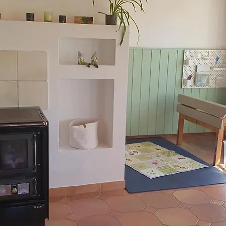 145 Qm Beckenhoelzle In Ruhiger Lage Mit Garten Und 3 Schlafzimmern 아파트 *